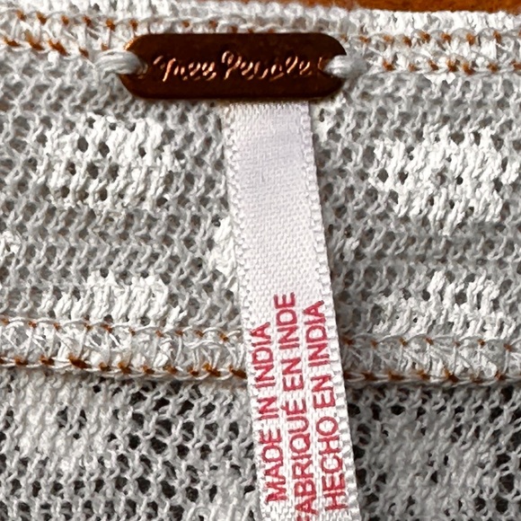 Free People Cream and Brown Floral Short Sleeve Tee Size Small - Picture 3 of 4